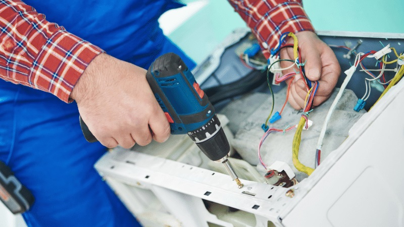 Turgutlu Daylux Daylux çamaşır makinesi kart tamiri – Su almama arızası orijinal parça ile giderildi. - Teknik servis örneği